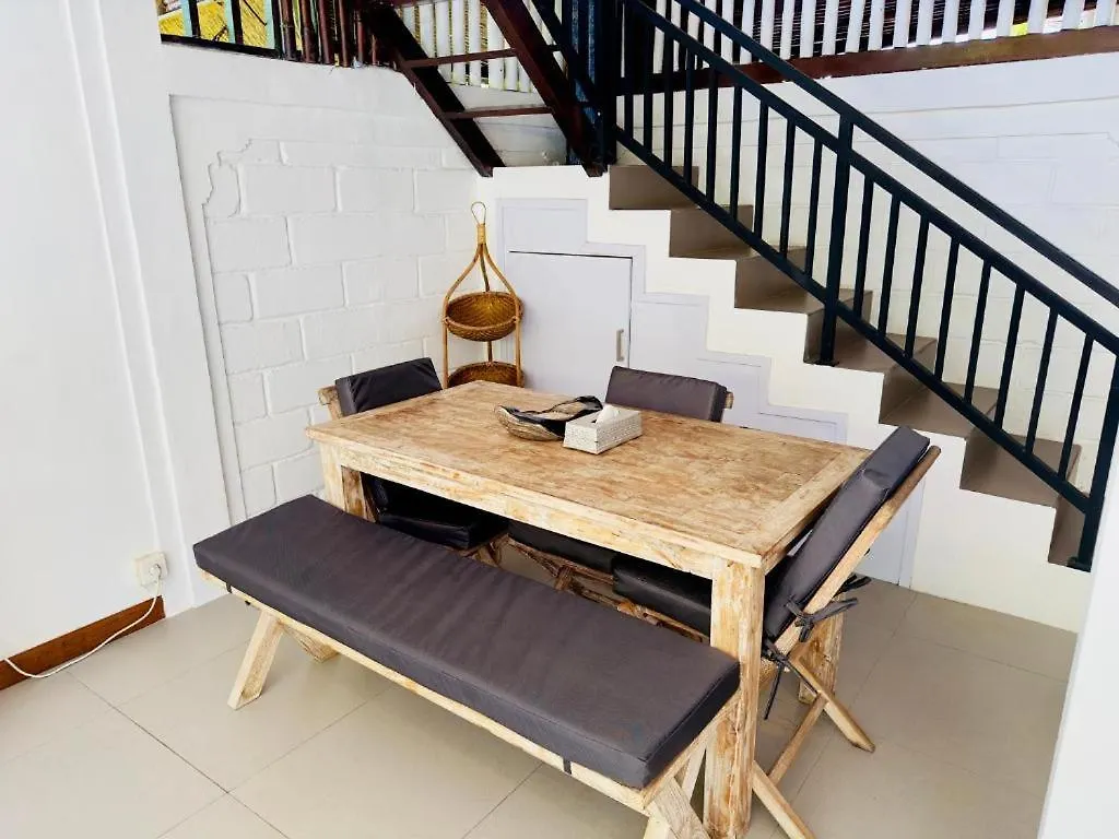 Tiga Kelapa Villa By Smart Digital Legian   Legian (Bali)